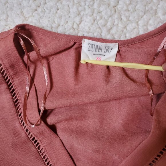 Sienna Sky Dusty Rose Peplum Blouse XS – V-Neck Short Sleeve Top - Picture 8 of 8